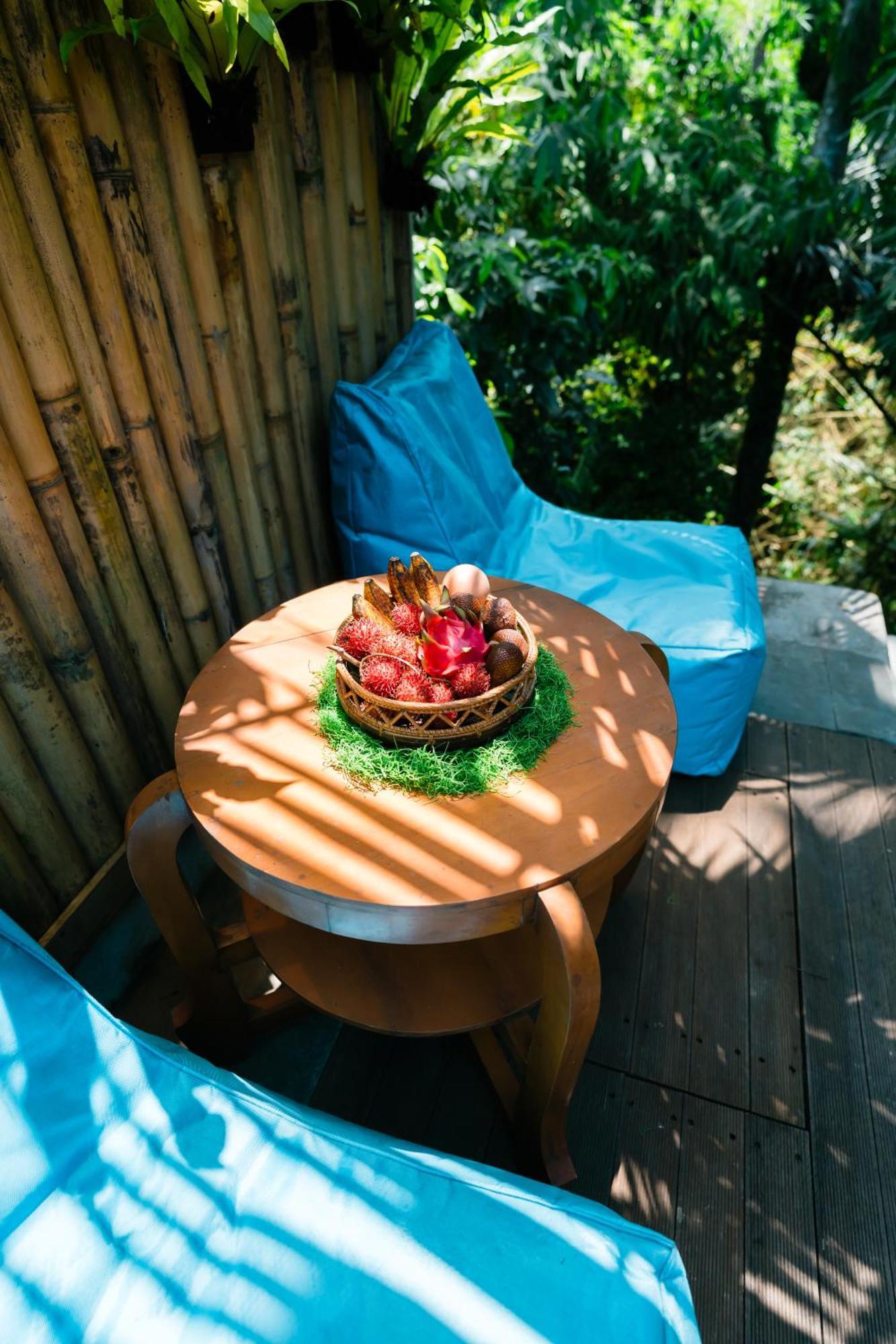 Ngesil Private Joglo & Pool Hotell Ubud Exteriör bild