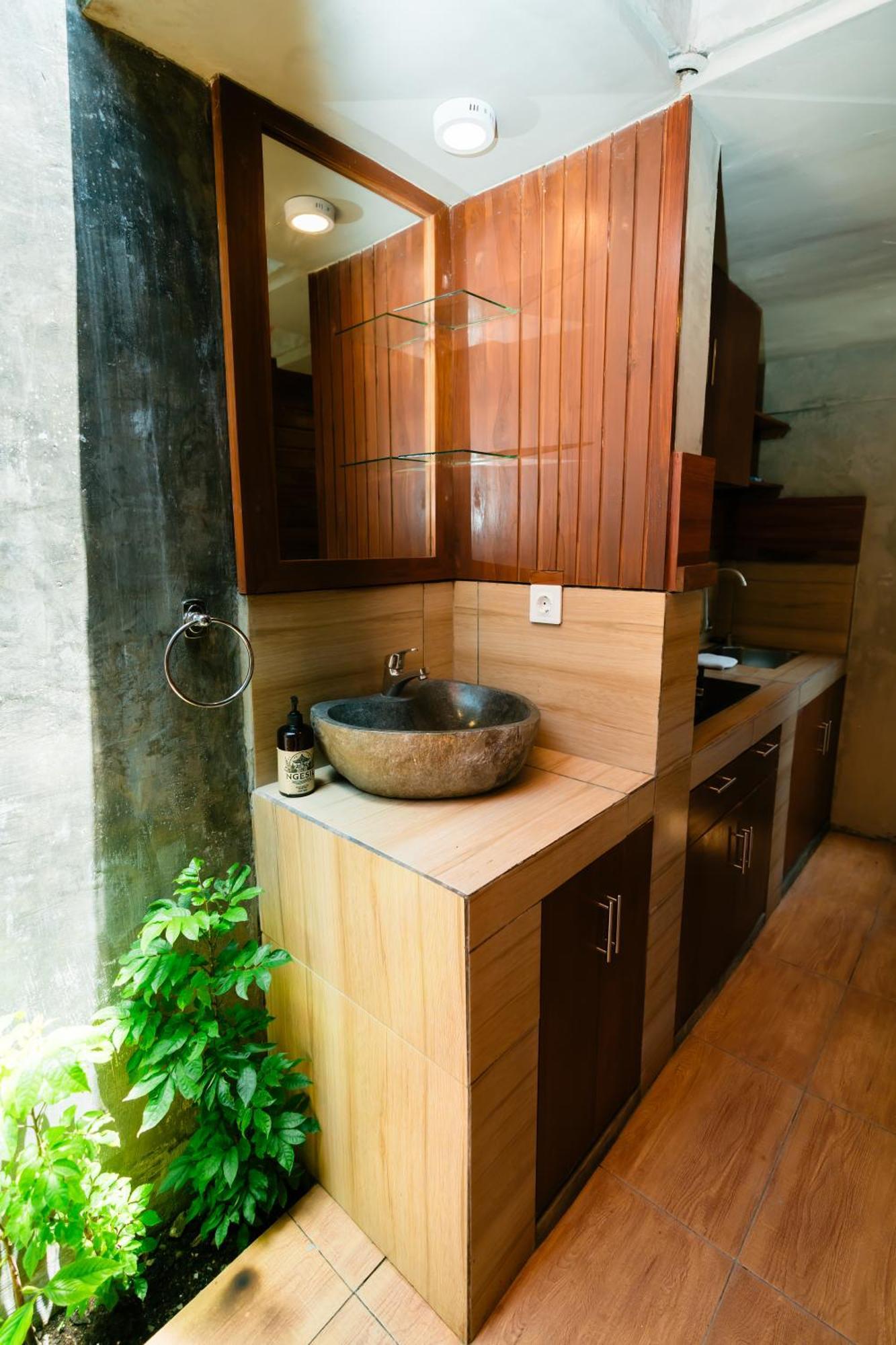 Ngesil Private Joglo & Pool Hotell Ubud Exteriör bild